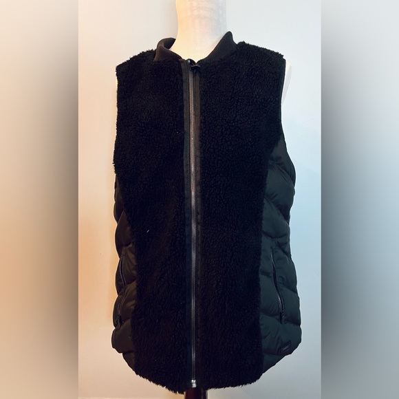 Athleta Jackets & Coats Athleta Down Filled Vest Xl In Black Fuzzy
